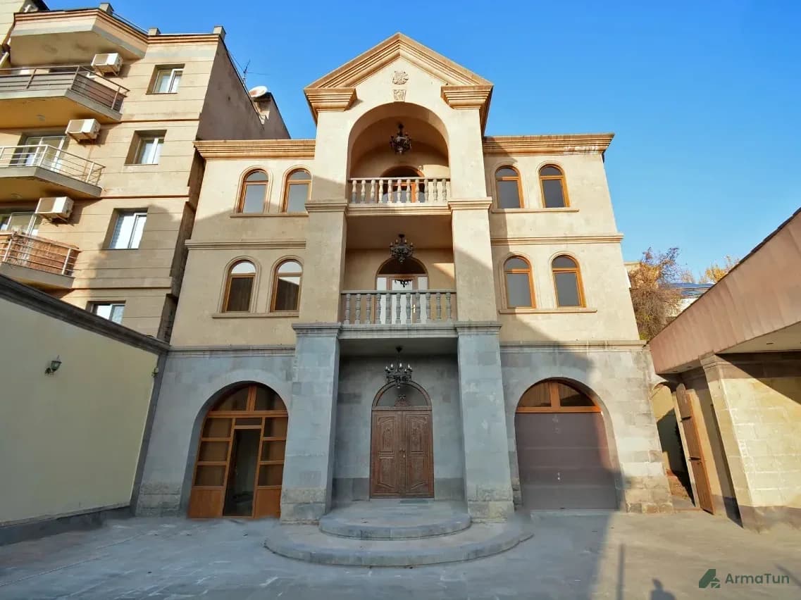Շապիկի լուսանկար՝ ՔԱՆԱՔԵՌ-ԶԵՅԹՈՒՆ, ԲԱԲԱՅԱՆ ՓՈՂՈՑ, 650ՔՄ