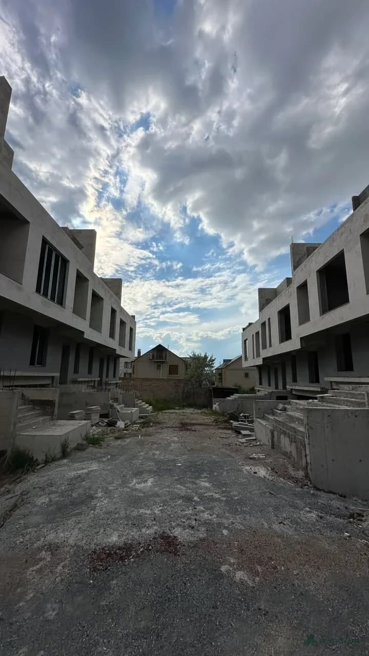 Թաունհաուսներ՝ վաճառքի, Ավանում, Դուրյան թաղամաս