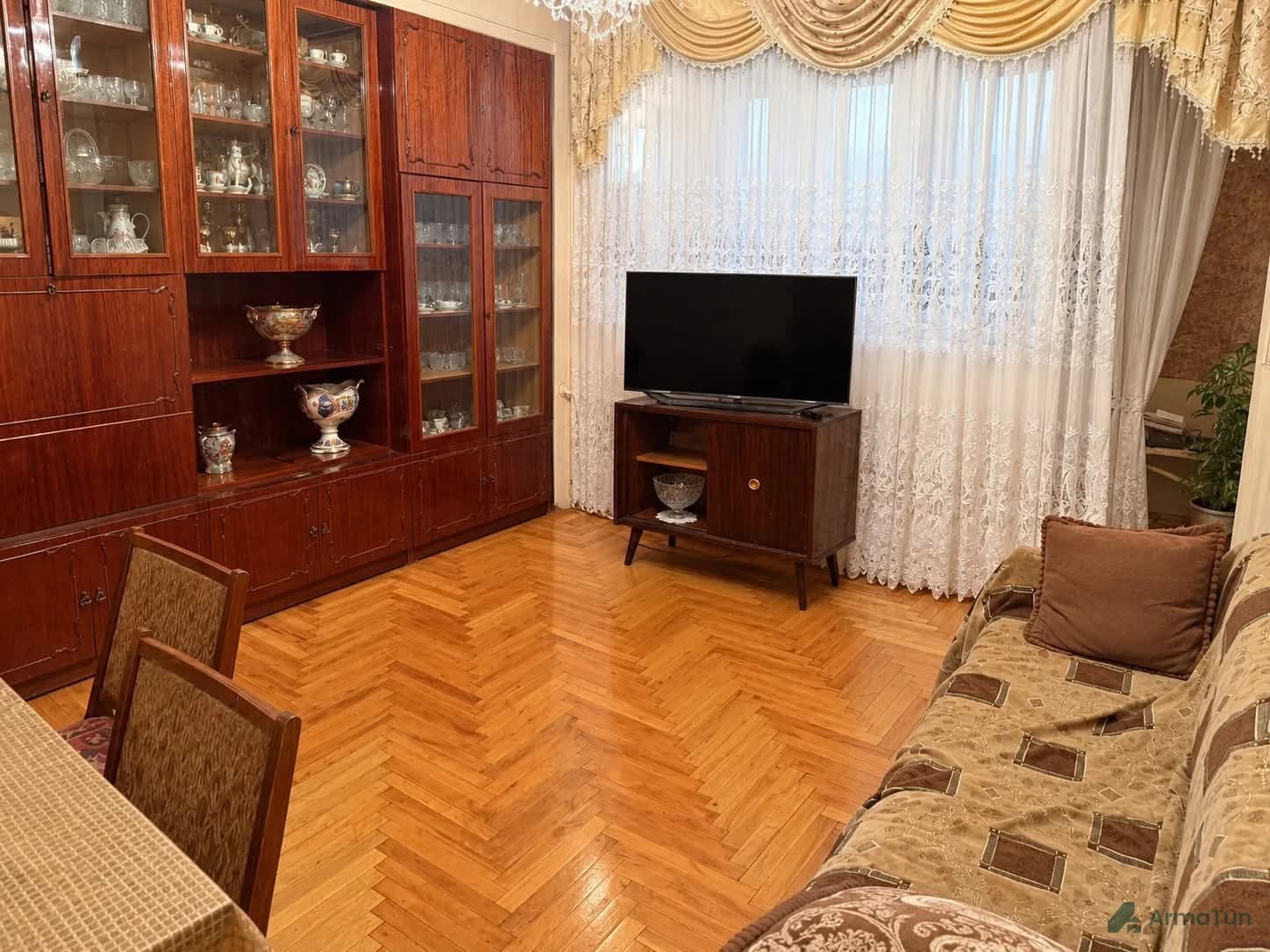 Заглавное фото: Продаётся 3-комнатная квартира на улице Мазманяна
