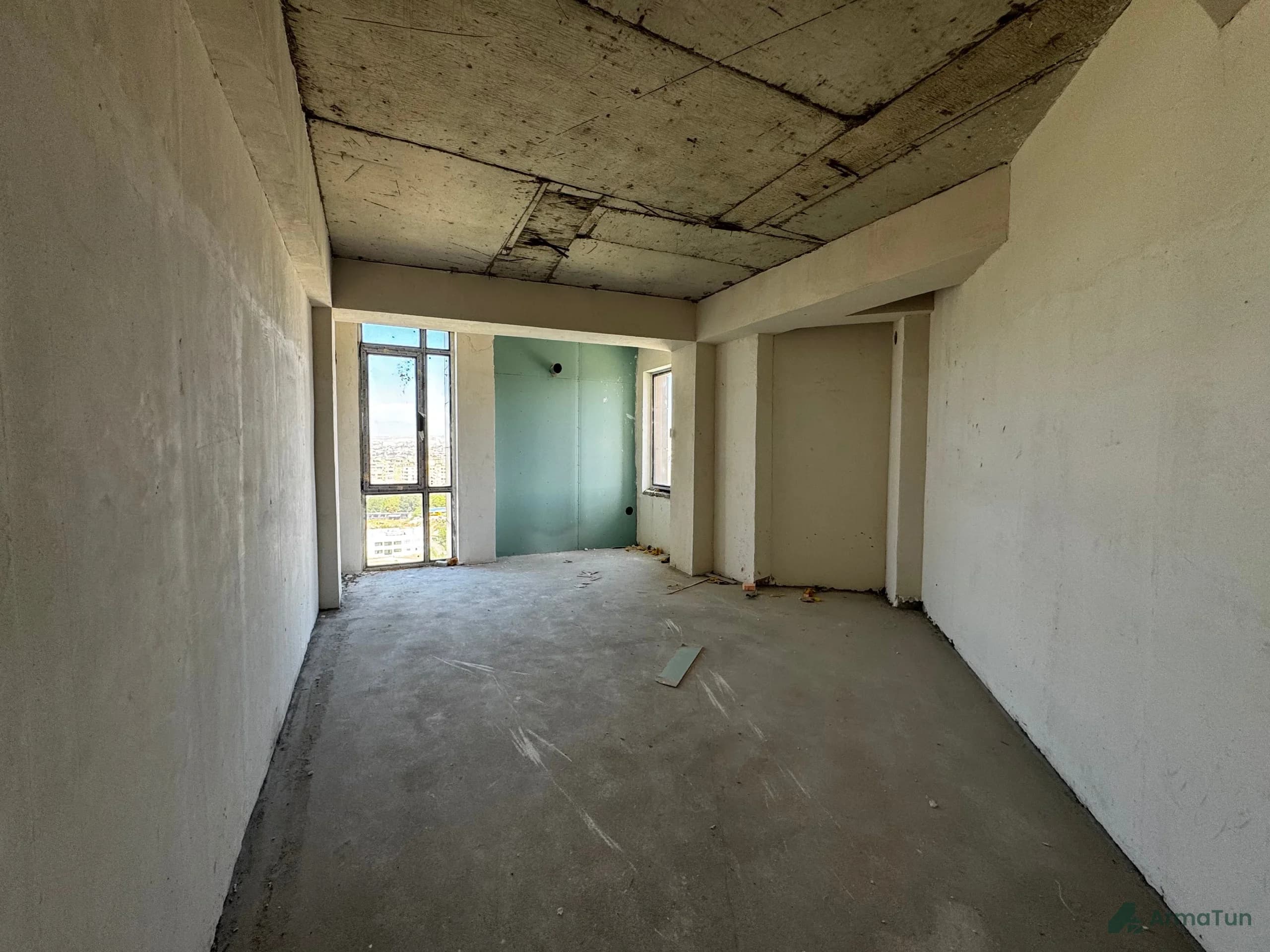 Заглавное фото: Продаётся 3-комнатная квартира на улице А. Бабаджаняна