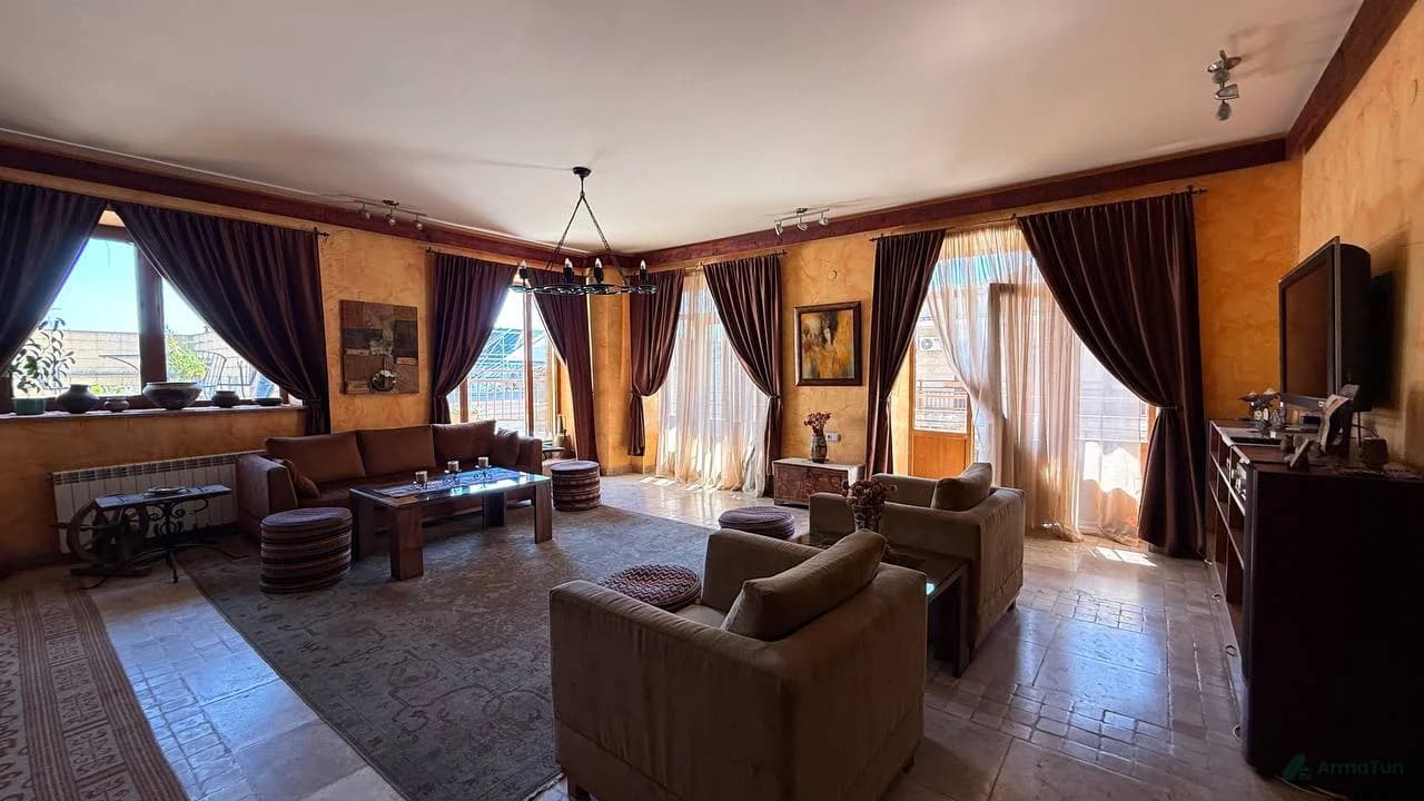 Cover photo: Penthouse for Sale on Buzand Street