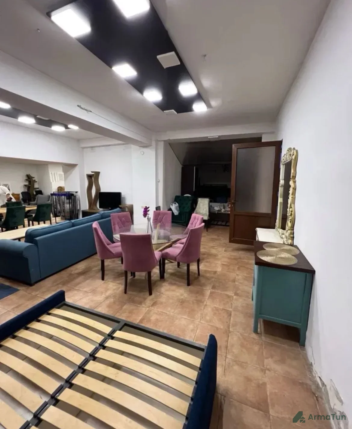 Շապիկի լուսանկար՝ Կոմիտասի