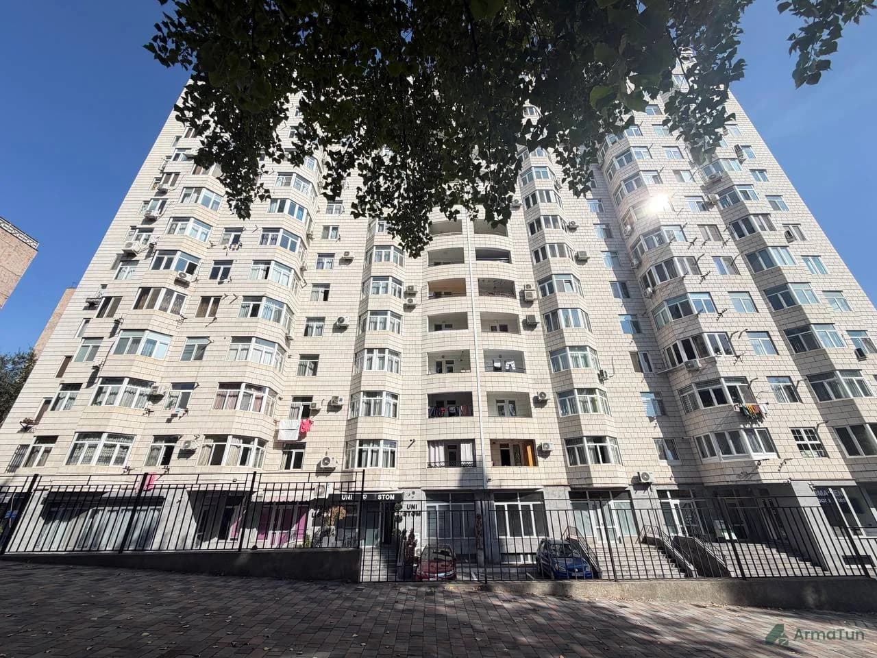 Заглавное фото: Продается 3-комнатная квартира в Давиташене