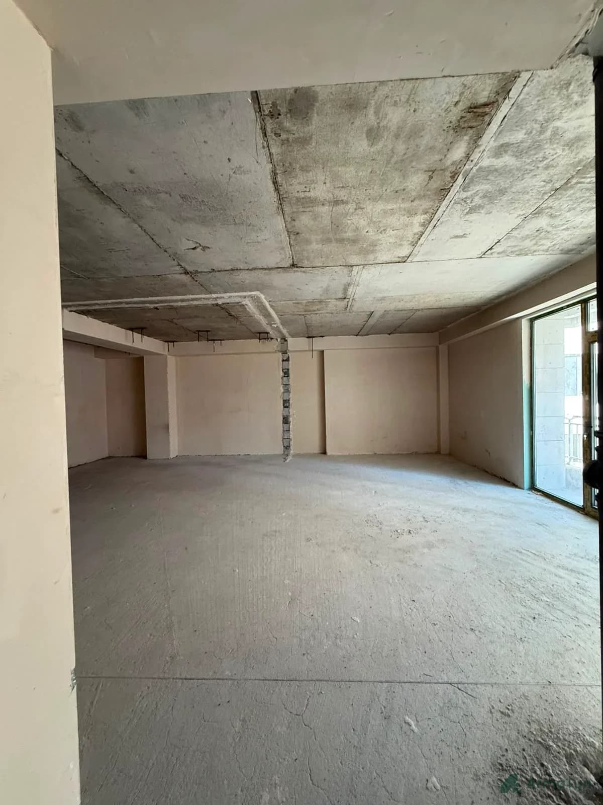 Շապիկի լուսանկար՝ 4 սենյականոց բնակարան՝ Byuregh Residential-ում