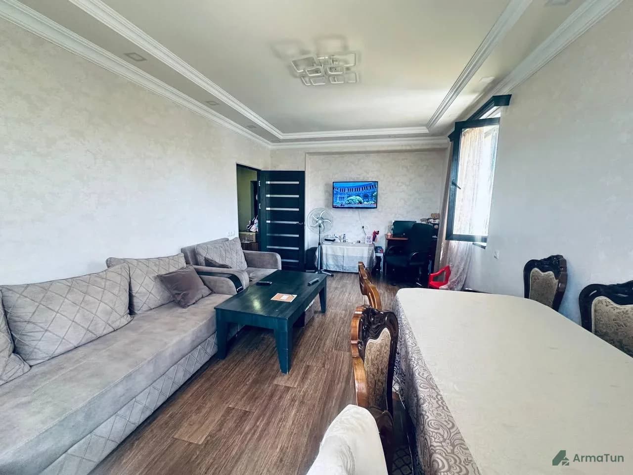 Cover photo: Private House on Moldovakan Street